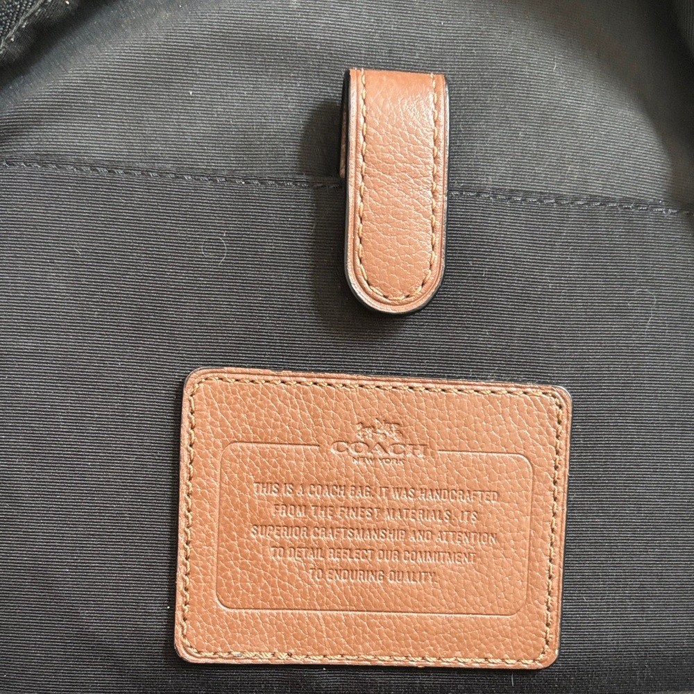 Coach Charles Messenger Brown Leather sling pack bag. - Picture 6 of 10